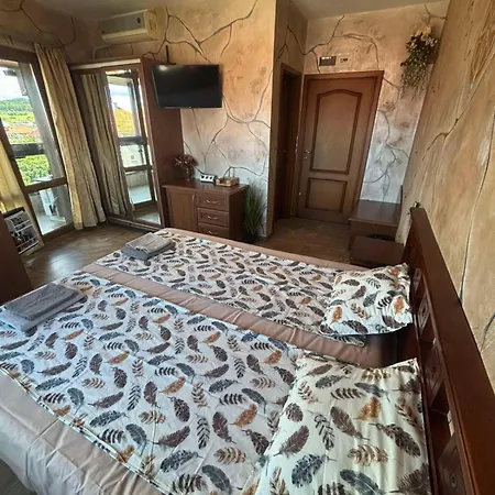 Апартаменты за гости - 1 Созополь