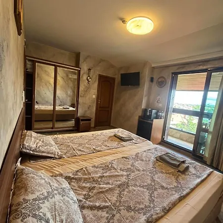 за гости - 1 *